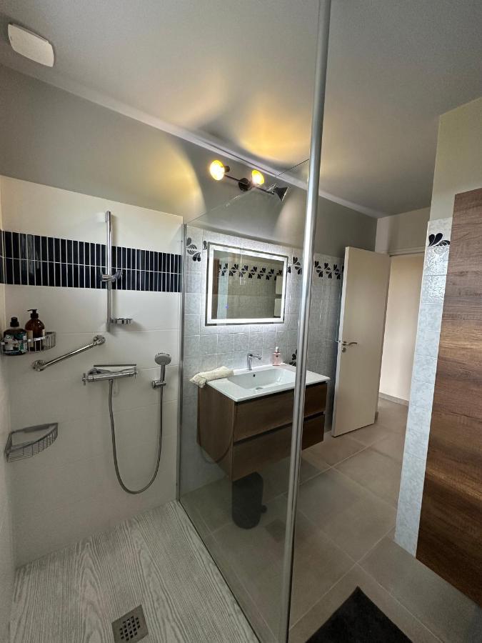Вилла Au Coeur Du Terroir Champenois Chavot-Courcourt Экстерьер фото